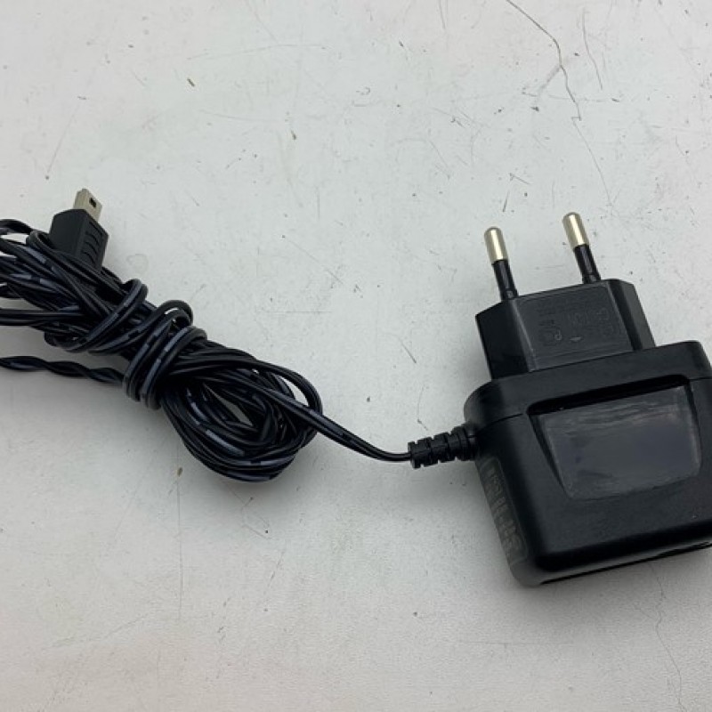 MOTOROLA SPN5409A AC POWER SUPPLY 5800 5V 550mA
