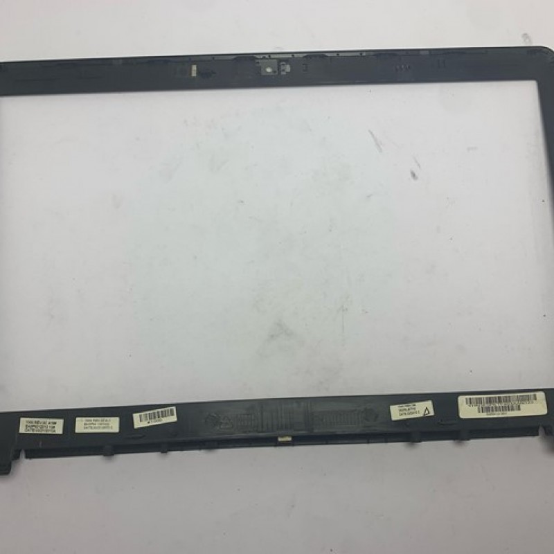 LAPTOP SCREEN BEZEL EA0P6012010 FROM COMPAQ PRESARIO CQ61 