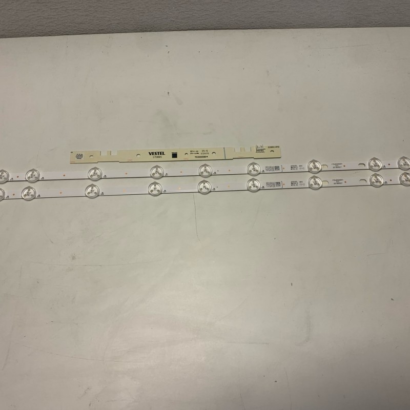 LED BACKLIGHT BARS E331251 BR-DL-01 17DLB32NER1 SET WITH CONNECTOR FROM FU FLS32218 TV