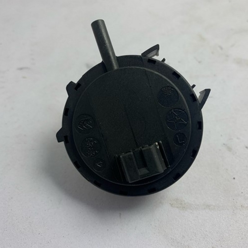 ΠΙΕΣΟΣΤΑΤΗΣ 461971402451 ΑΠΟ ΠΛΥΝΤΗΡΙΟ WHIRLPOOL AWE 8610