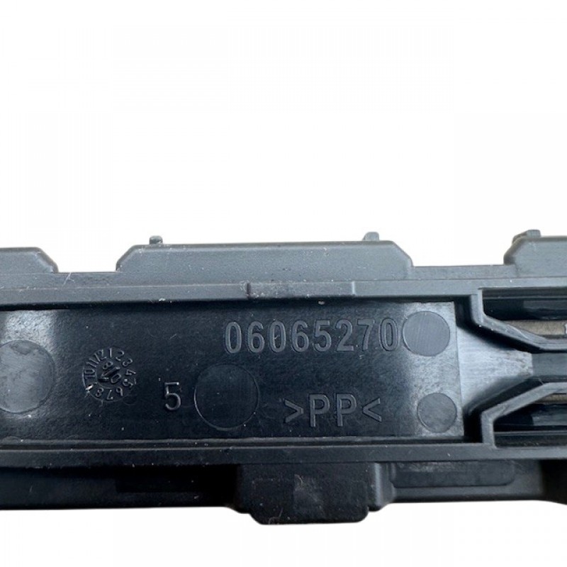 Αριστερή ανάρτηση-βάση στήριξης 06065270 Σκούπας Miele S5000